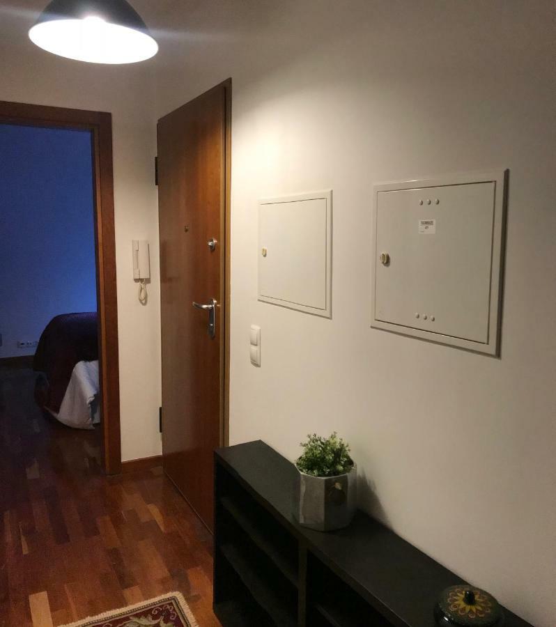 Appartamento Prime Location - Historic District With Private Parking Lisbona